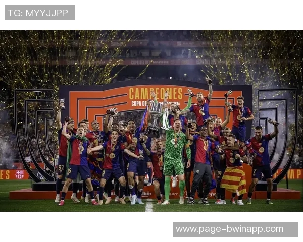 巴萨全新第四球衣发布向2005年经典国家德比致敬 巴萨全新第四球衣发布向2005年经典国家德比致敬